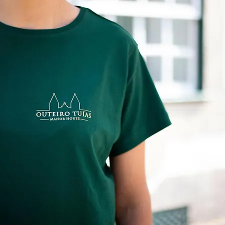 Outeiro Tuias - Manor House Guest house