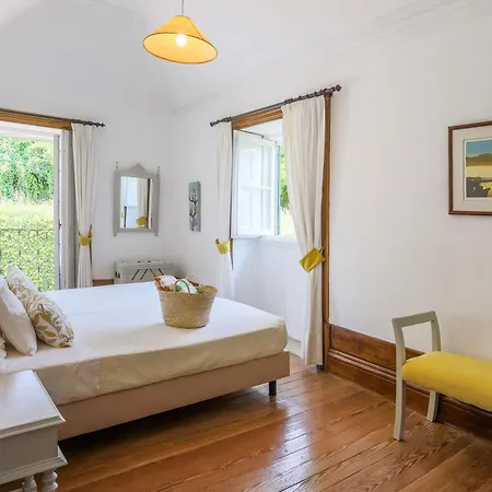 Outeiro Tuias - Manor House Guest house