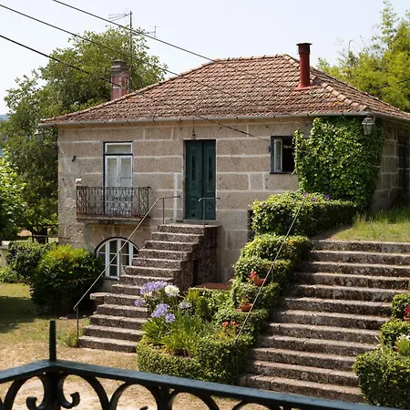 Outeiro Tuías - Manor House