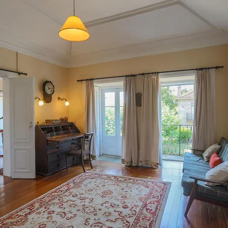 Pensjonat Outeiro Tuias - Manor House