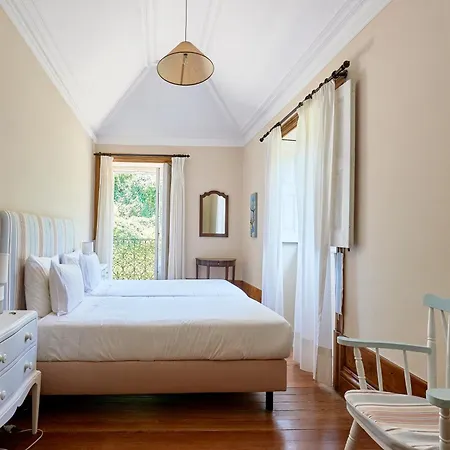 Outeiro Tuias - Manor House Guest house Marco de Canaveses