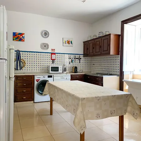 Guest house Outeiro Tuias - Manor House 4*