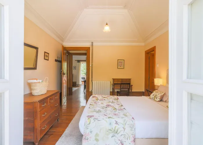 Outeiro Tuías - Manor House Pensión Marco de Canavezes